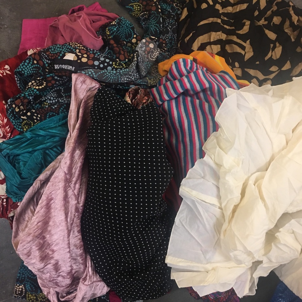 Bundle 12-15 Items Same Size, Diff Brands $35 - image 1